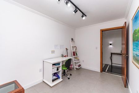 Casa para alugar com 4 quartos, 311m² em Chácara das Pedras, Porto Alegre