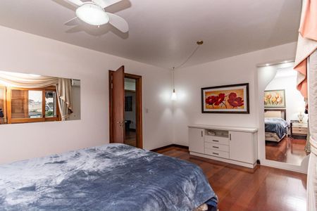 Casa para alugar com 311m², 4 quartos e 4 vagas