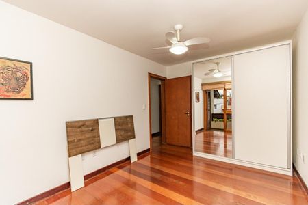 Casa para alugar com 311m², 4 quartos e 4 vagas