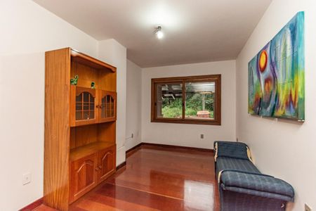 Casa para alugar com 311m², 4 quartos e 4 vagas