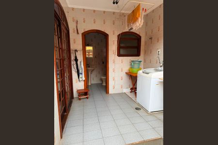 Área de serviço de casa à venda com 3 quartos, 203m² em Vila Irmaos Arnoni, São Paulo