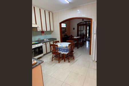 Cozinha de casa à venda com 3 quartos, 203m² em Vila Irmaos Arnoni, São Paulo