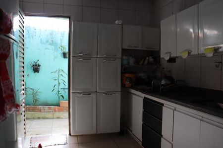 Casa à venda com 2 quartos, 90m² em Parque Anhanguera 2, Goiânia