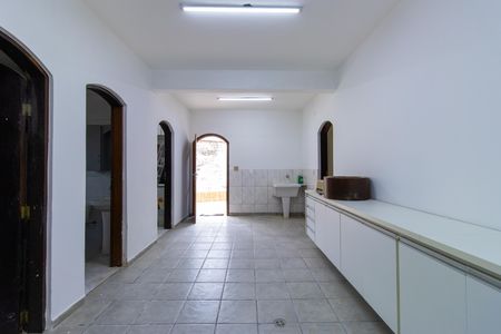 Casa para alugar com 450m², 5 quartos e 4 vagas Casa para alugar com 450m², 5 quartos e 4 vagasÁrea de Serviço