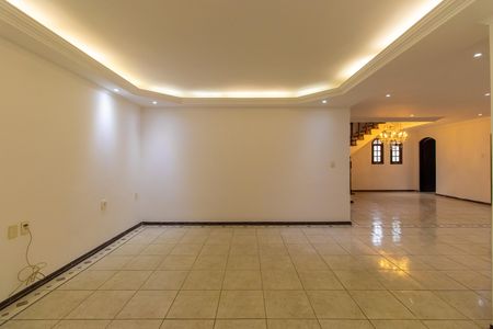 Sala de casa para alugar com 5 quartos, 450m² em Jardim Barbacena, Cotia
