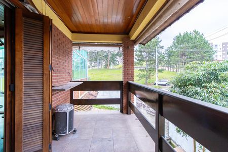 Casa para alugar com 450m², 5 quartos e 4 vagas Casa para alugar com 450m², 5 quartos e 4 vagasVaranda do Quarto 4 - Suite Master