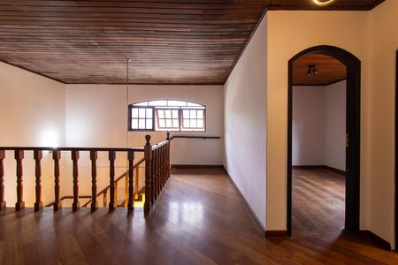 Espaço Andar superior de casa para alugar com 5 quartos, 450m² em Jardim Barbacena, Cotia