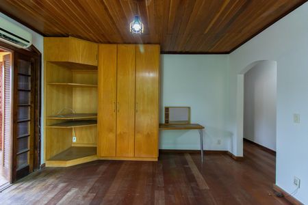 Casa para alugar com 450m², 5 quartos e 4 vagas Casa para alugar com 450m², 5 quartos e 4 vagasQuarto 4 - Suite Master