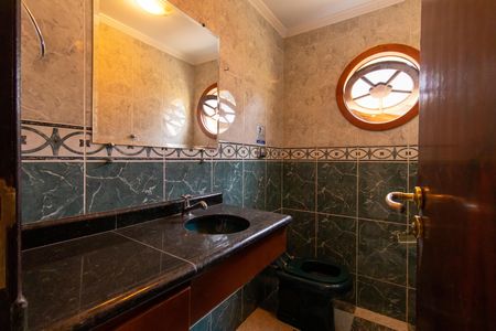 Casa para alugar com 450m², 5 quartos e 4 vagas Casa para alugar com 450m², 5 quartos e 4 vagasLavabo