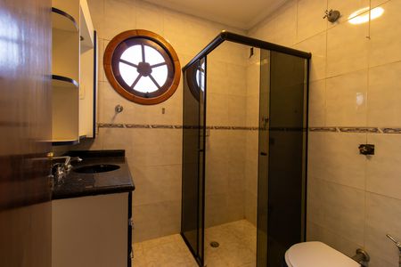 Casa para alugar com 450m², 5 quartos e 4 vagas Casa para alugar com 450m², 5 quartos e 4 vagasBanheiro Social