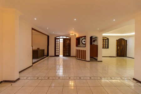 Sala de casa para alugar com 5 quartos, 450m² em Jardim Barbacena, Cotia