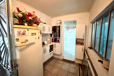 Cozinha de casa à venda com 3 quartos, 120m² em Jardim Laone, São Paulo