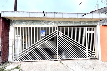 Fachada de casa à venda com 3 quartos, 120m² em Jardim Laone, São Paulo