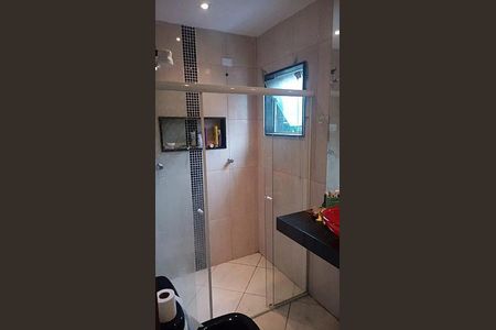 Casa à venda com 3 quartos, 287m² em Vila Nhocuné, São Paulo