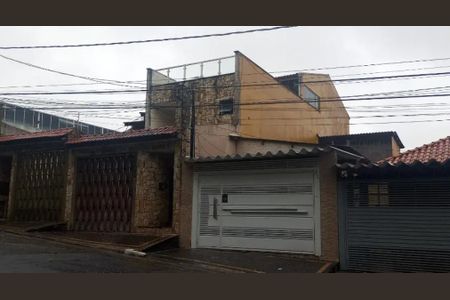 Casa à venda com 3 quartos, 287m² em Vila Nhocuné, São Paulo