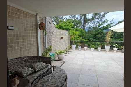Apartamento à venda com 213m², 3 quartos e 2 vagas