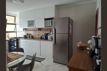 Apartamento à venda com 213m², 3 quartos e 2 vagas