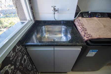Área de Serviço de apartamento para alugar com 2 quartos, 56m² em Jardim São Carlos, Sorocaba