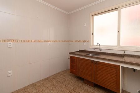 Cozinha de apartamento para alugar com 3 quartos, 150m² em Santana, Porto Alegre