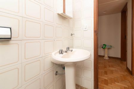 Apartamento para alugar com 150m², 3 quartos e 2 vagas Apartamento para alugar com 150m², 3 quartos e 2 vagasBanheiro