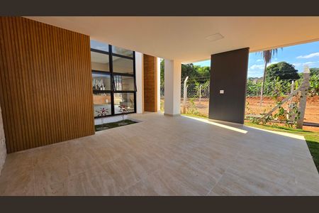 Casa à venda com 162m², 3 quartos e 2 vagas Casa à venda com 162m², 3 quartos e 2 vagasVaranda da sala