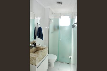 Apartamento à venda com 48m², 2 quartos e 1 vaga Apartamento à venda com 48m², 2 quartos e 1 vagaDetalhe - Banheiro Social