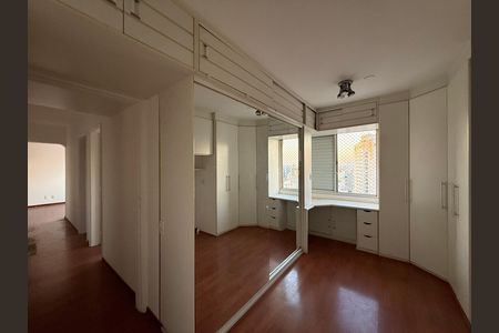 Apartamento para alugar com 4 quartos, 113m² em Santa Cecilia, São Paulo