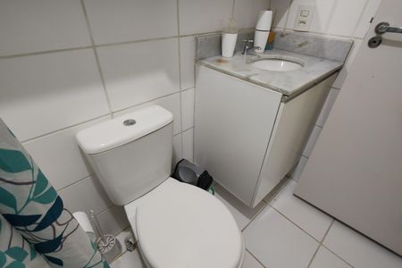 Apartamento à venda com 75m², 2 quartos e 1 vaga Apartamento à venda com 75m², 2 quartos e 1 vagaBanheiro da Suíte