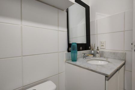 Apartamento à venda com 75m², 2 quartos e 1 vaga Apartamento à venda com 75m², 2 quartos e 1 vagaBanheiro Social