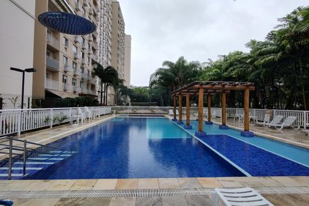 Apartamento à venda com 75m², 2 quartos e 1 vaga Apartamento à venda com 75m², 2 quartos e 1 vagaÁrea comum - Piscina