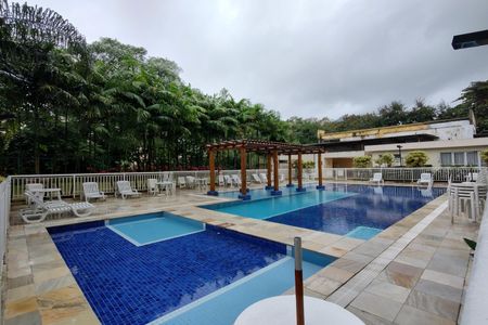 Apartamento à venda com 75m², 2 quartos e 1 vaga Apartamento à venda com 75m², 2 quartos e 1 vagaÁrea comum - Piscina