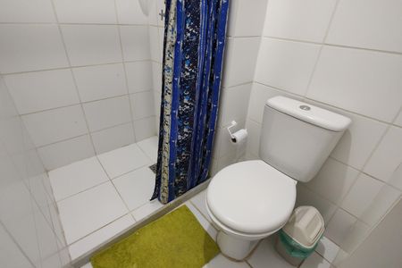 Apartamento à venda com 75m², 2 quartos e 1 vaga Apartamento à venda com 75m², 2 quartos e 1 vagaBanheiro Social