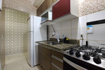 Apartamento à venda com 75m², 2 quartos e 1 vaga Apartamento à venda com 75m², 2 quartos e 1 vagaCozinha - Armários