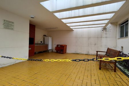 Apartamento à venda com 75m², 2 quartos e 1 vaga Apartamento à venda com 75m², 2 quartos e 1 vagaÁrea comum - Churrasqueira