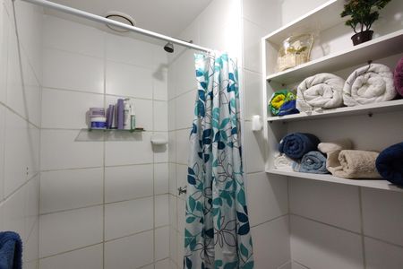 Apartamento à venda com 75m², 2 quartos e 1 vaga Apartamento à venda com 75m², 2 quartos e 1 vagaBanheiro da Suíte