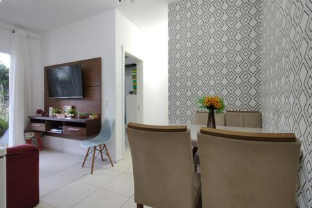 Apartamento à venda com 75m², 2 quartos e 1 vaga Apartamento à venda com 75m², 2 quartos e 1 vagaSala