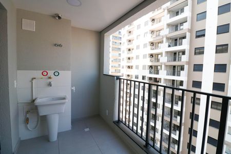 Apartamento para alugar com 54m², 2 quartos e 1 vaga Apartamento para alugar com 54m², 2 quartos e 1 vagaVaranda