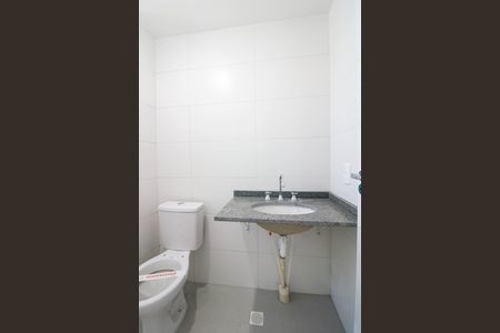 Apartamento para alugar com 54m², 2 quartos e 1 vaga Apartamento para alugar com 54m², 2 quartos e 1 vagaBanheiro da Suíte