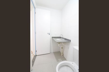 Apartamento para alugar com 54m², 2 quartos e 1 vaga Apartamento para alugar com 54m², 2 quartos e 1 vagaBanheiro