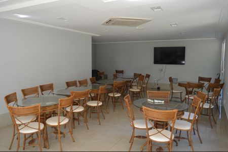 Apartamento para alugar com 103m², 4 quartos e 2 vagasÁrea comum - Salão de festas