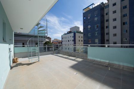 Apartamento para alugar com 155m², 4 quartos e 3 vagasCOBERTURA LINEAR