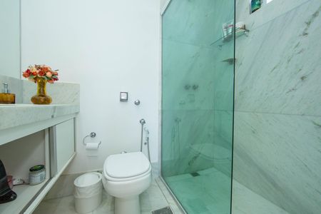 Apartamento à venda com 110m², 3 quartos e 2 vagas Apartamento à venda com 110m², 3 quartos e 2 vagasBANHEIRO1