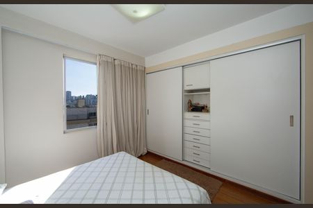 Apartamento à venda com 110m², 3 quartos e 2 vagas Apartamento à venda com 110m², 3 quartos e 2 vagasQUARTO2