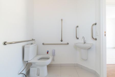 Apartamento à venda com 29m², 1 quarto e sem vagaBanheiro