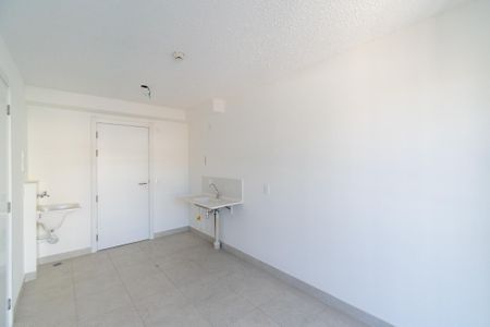 Sala/Cozinha de apartamento para alugar com 1 quarto, 29m² em Jardim Itacolomi, São Paulo