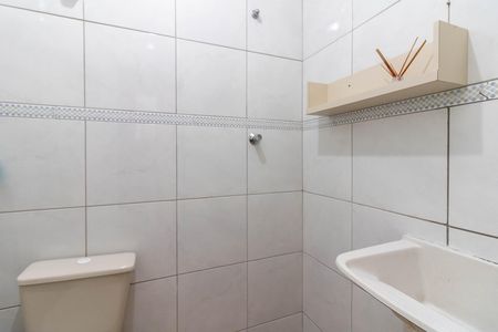 Casa para alugar com 169m², 3 quartos e 2 vagas Casa para alugar com 169m², 3 quartos e 2 vagasBanheiro