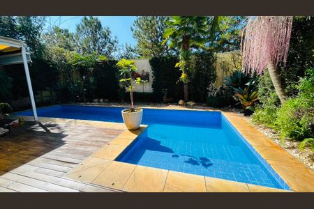 Piscina de casa de condomínio para alugar com 4 quartos, 214m² em Jardim Barbacena, Cotia