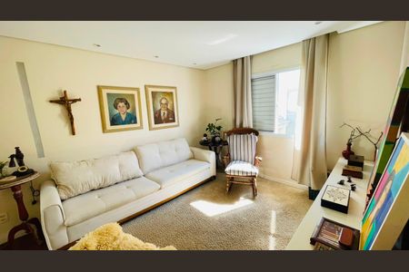 Casa de condomínio para alugar com 214m², 4 quartos e 6 vagas Casa de condomínio para alugar com 214m², 4 quartos e 6 vagasSala