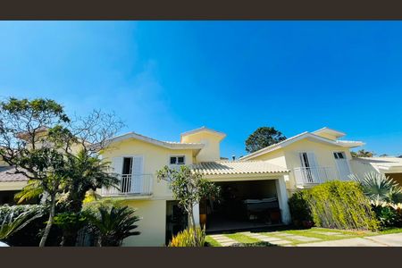 Fachada da casa de casa de condomínio para alugar com 4 quartos, 214m² em Jardim Barbacena, Cotia