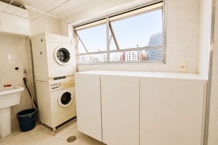 Apartamento para alugar com 119m², 3 quartos e 2 vagas Apartamento para alugar com 119m², 3 quartos e 2 vagasÁrea de Serviço